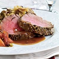 Recipe: Roast Beef Tenderloin in Red Wine Sauce